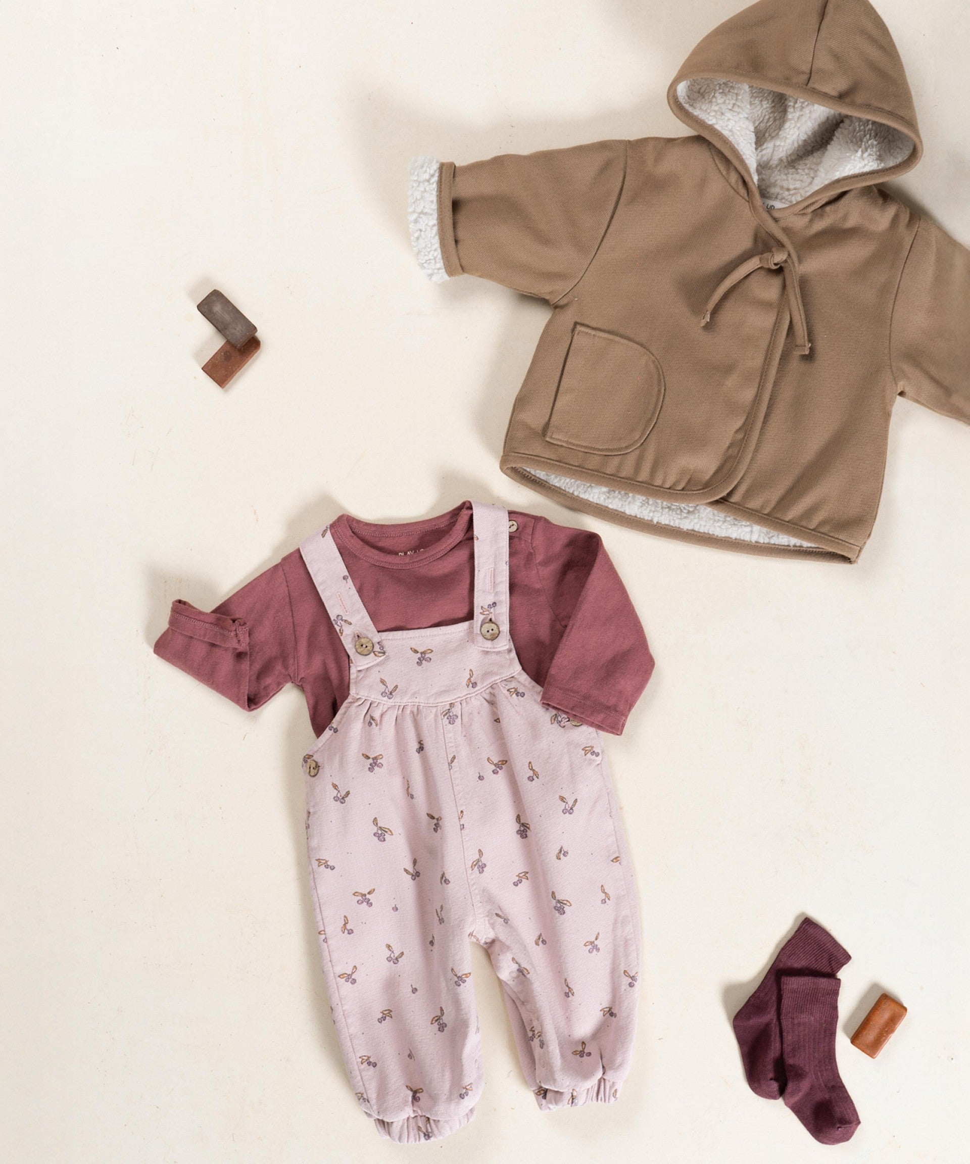 PLAY UP - salopette rosa ciliegie